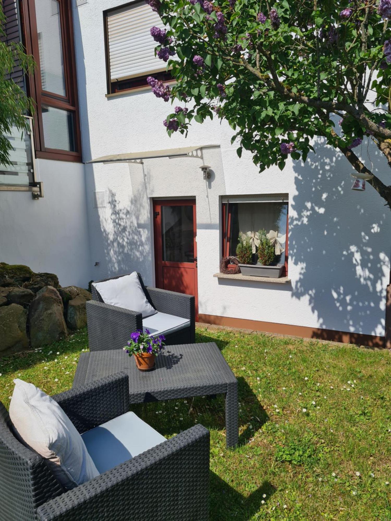 Ferienwohnung Rote Tuer - Landleben Pur! Kirchhain Extérieur photo